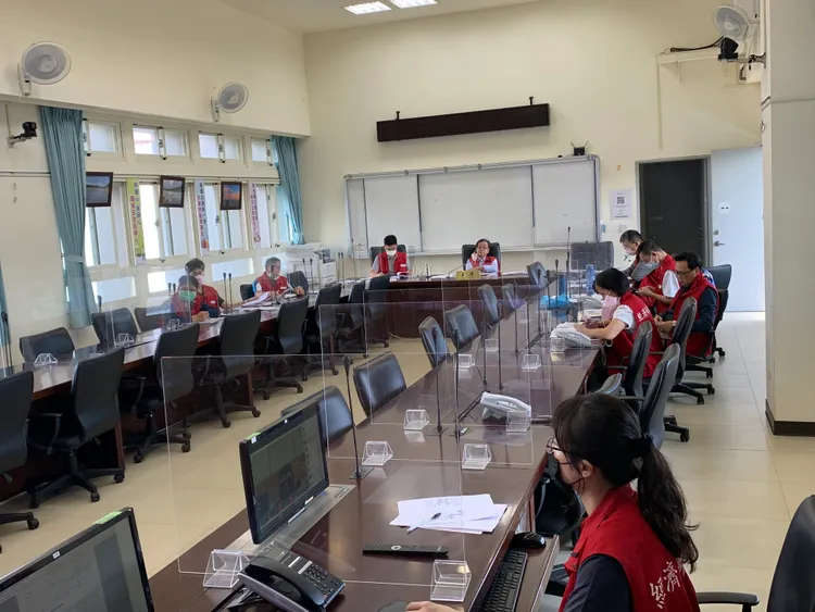 水利署於今天上午10時邀集所屬召開「熱低壓防汛整備視訊會議」，確認各項防汛措施到位，降低風險、減少災害。一河局提供