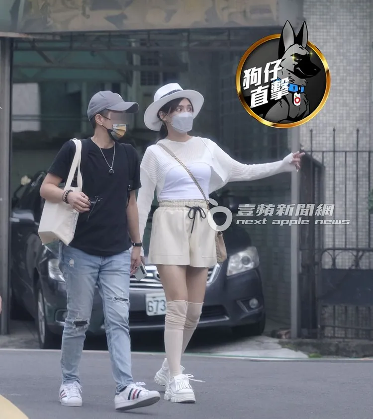 兩人一起走到停車場取車離開。特勤中心攝