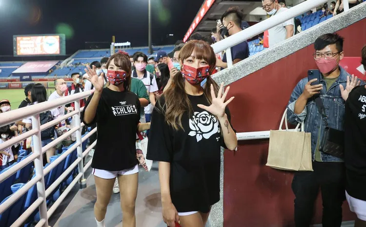 林襄結束近5小時的工作。鄭孟晃攝