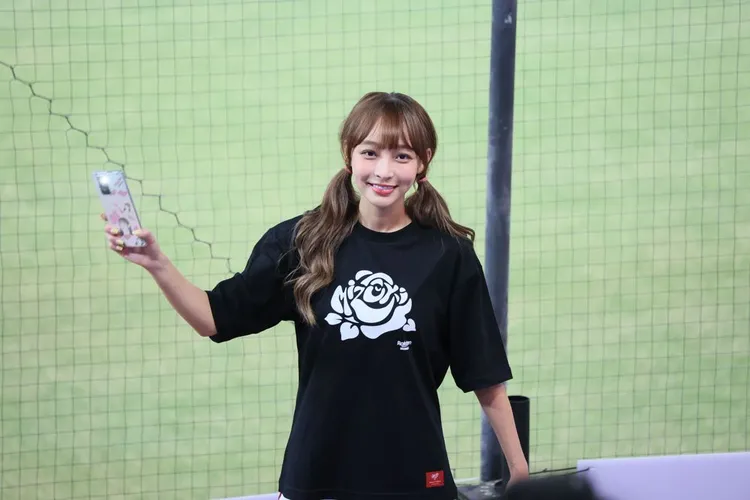 林襄換上特殊服裝。鄭孟晃攝