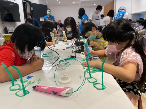 萬聖節快來楊文科競選總部DIY面具　周末還有歌手樂團接連演出