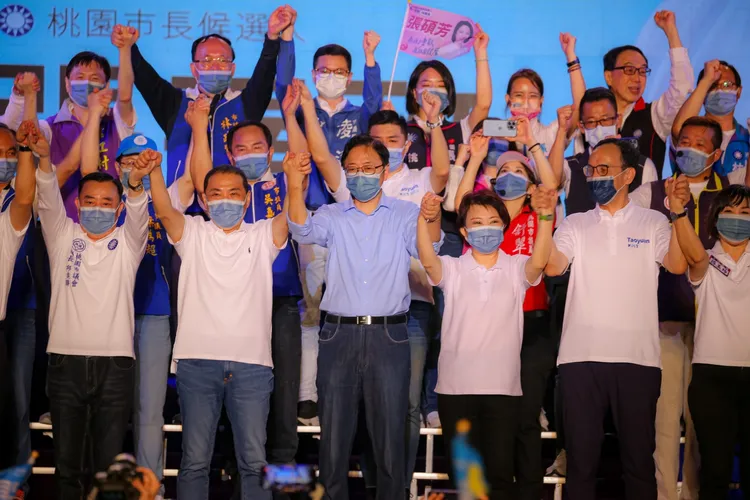 張善政北區競選總部成立大會，侯友宜和盧秀燕到場相挺。張善政競辦提供