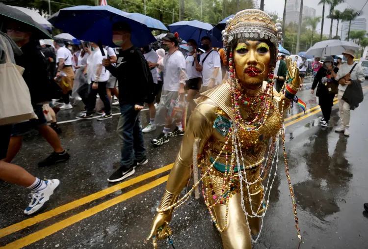 同志大遊行許多參與者都精心打扮造型。林林攝