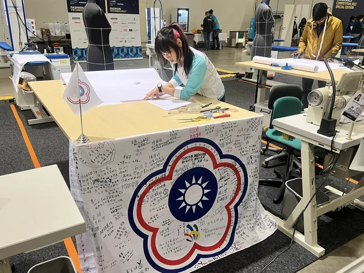 慕芷瑄在比賽現場。教育局提供