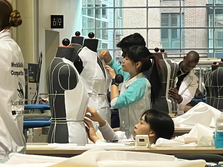 慕芷瑄在比賽現場。教育局提供