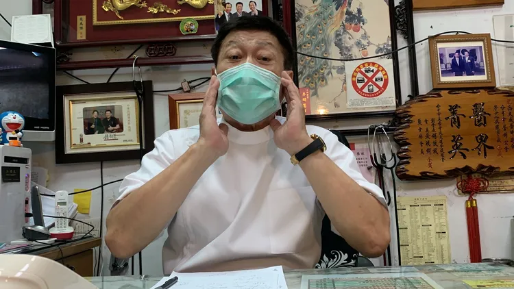 高大成說口腔牙齒排列每個人都獨一無二，只要比對曾看過牙的紀錄就可以知道身份。