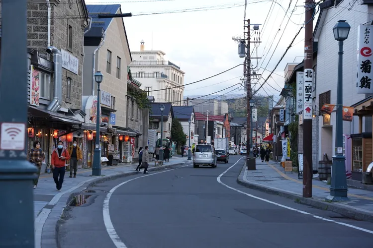小樽主要街道上人潮真的少了很多。黃盈甄攝