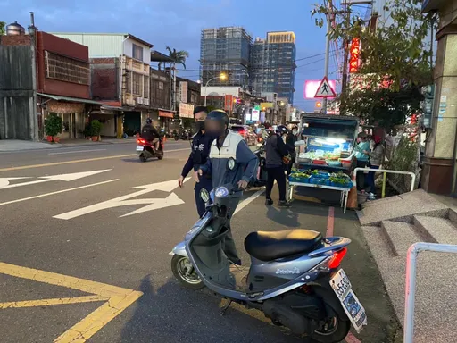 三峽失智老翁騎車迷途 繞行30公里被平鎮警尋獲