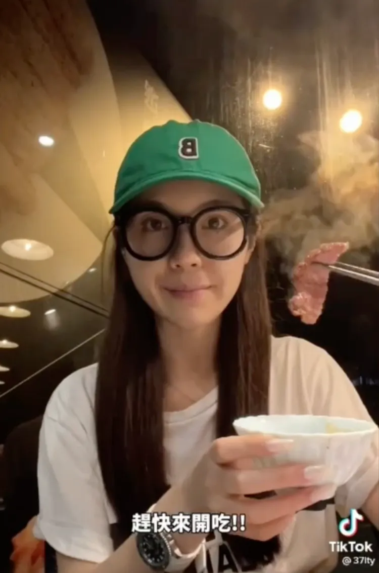 肉質軟嫩，涮一下就好。