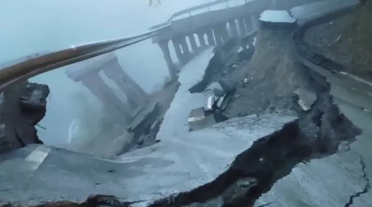 台7線65K至85.5K （明池-百韜橋）路段，多處路段路基流失。翻攝畫面