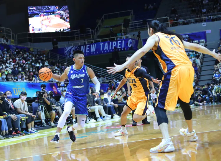 高雄海神今天被守死。   鄭孟晃攝