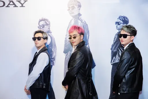 男團Xunday撞臉許富凱吃蔥油餅免錢 演唱會新手爸謝和弦助陣