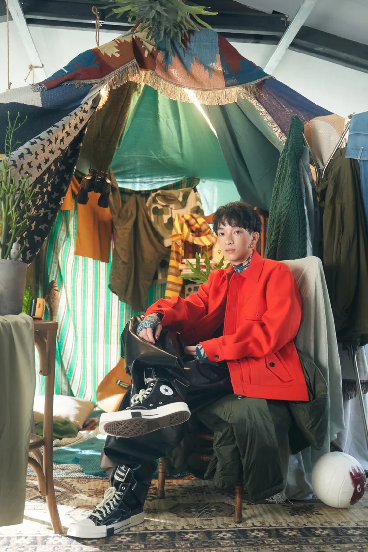 尚融皮褲不透氣大爆汗。索尼提供