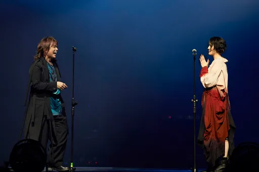 伍佰撂妹示愛「妳喜歡我嗎」 神模仿酷冷歌后楊乃文口頭禪