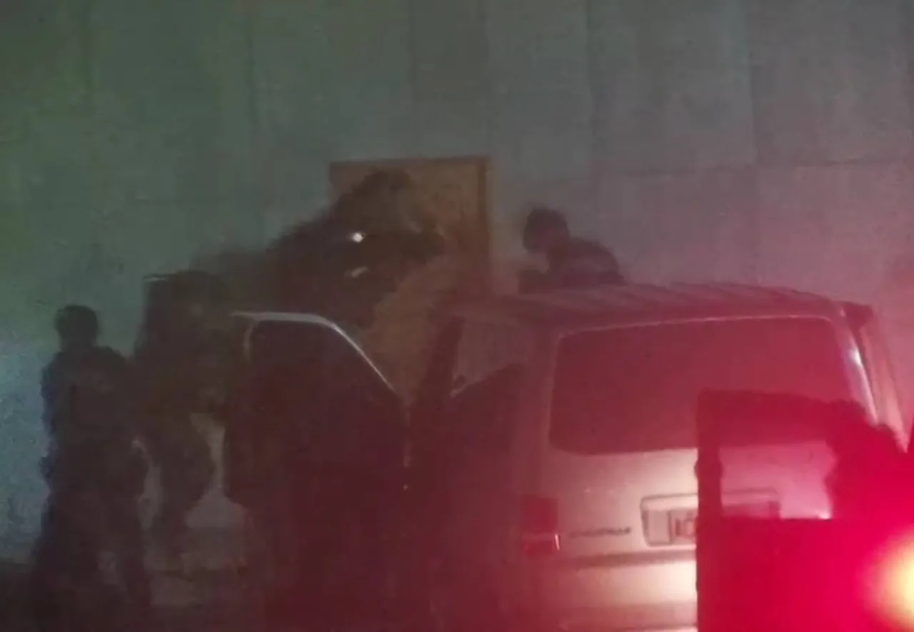 獲霹靂小組趕員支援,虎尾警方出動優勢警力包圍攻堅。民眾提供