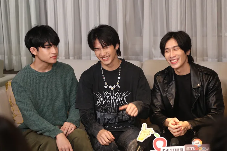 Bible（右起）、Build劇中是一對。陳明中攝