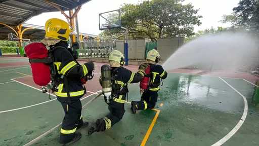 斷電難！太陽光電火警搶救有撇步　枋寮消防分隊搶救演練