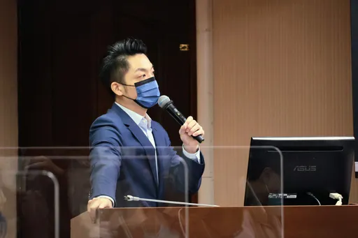疫苗價格公開戰！蔣萬安對陣薛瑞元　晾疫苗價格挨批「沒根據」