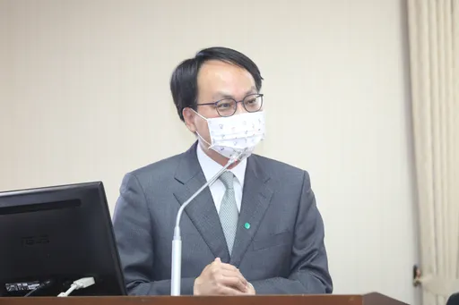 李德維玩梗酸黨產會「機密封存30年」 林峯正沒get到:我們是第7年