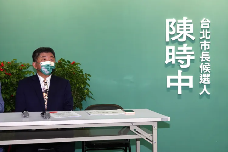 陳時中說，自己是藍白拔河戰中間的肉靶。資料照，陳德興攝
