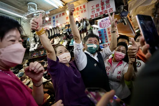 陳時中曝內部民調從未淪老三　自比「藍白拔河賽的肉靶」