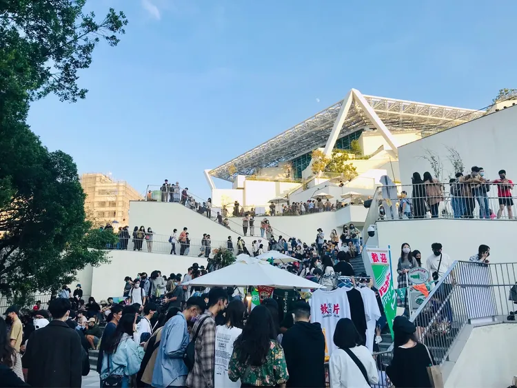 活動期間還有全台最美的「森山市集」也在台南市立美術館二館舉辦。台南市政府提供