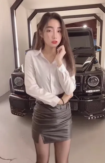 網友看完直呼好美「年輕真是好」。