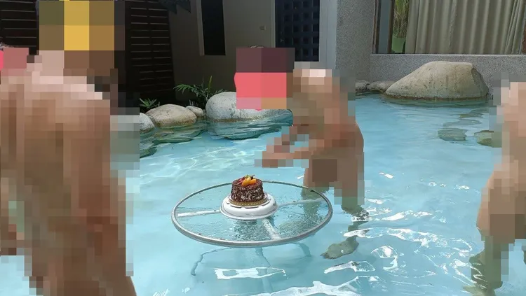 天體同好幫族友慶生、切蛋糕。翻攝推特