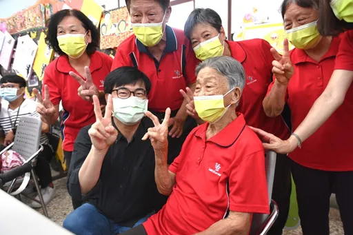 高雄政見PK|社宅闢銀髮家園全國唯一 陳其邁結合長照在地安老