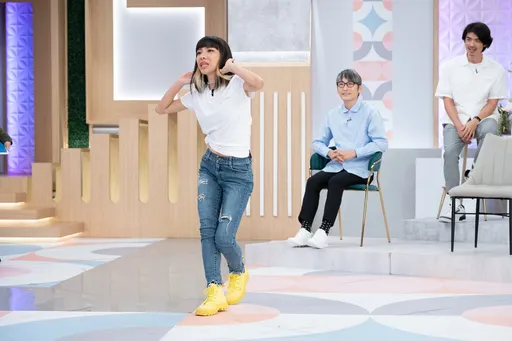 小S重逢丫子樂虧「小炳扮女裝」 牛爾頂白髮曝聲帶手術失敗