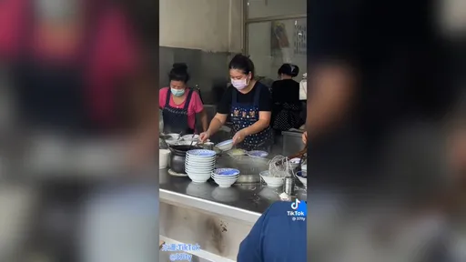 香噴噴的古早味炸醬麵 簡單的國民小吃卻有阿嬤的味道