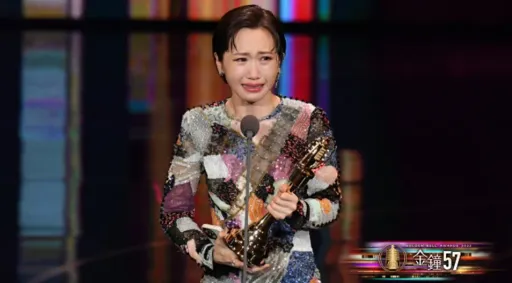 金鐘獎動人時刻!黃子佼奪獎「致詞時間全給Lulu」 她被讚:連哭起來都真摯可愛