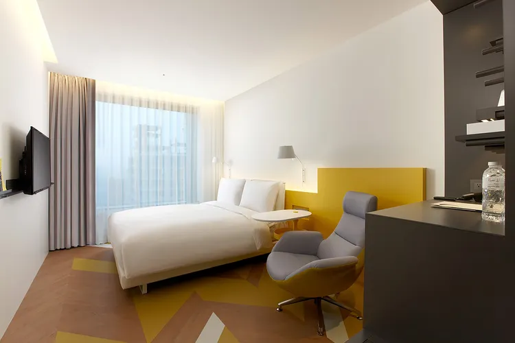 南港老爺行旅，雙人入住含早餐2,599元，最低3.5折優惠。老爺集團提供