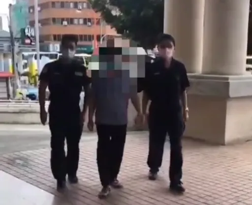 屏東BMW撞護欄摔天坑　自行爬出慘了！被公共危險罪送辦