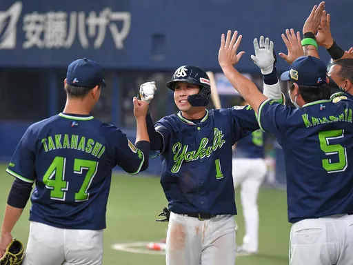 山田哲人3分砲+村上宗隆3打點 養樂多日本一2勝1和領先