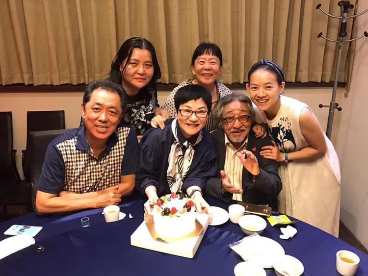 曾寶儀和張小燕感情超好。翻攝自曾寶儀臉書