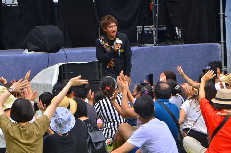 王宏恩在太魯閣重新出發，連續演唱多首歌曲拉近與觀眾的距離。太管處