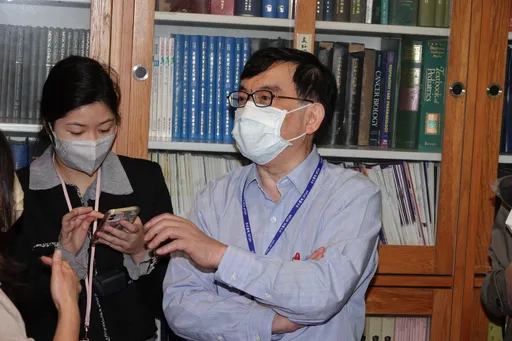 確診者投票待解套 名醫拋:隔離5天後快篩陰可外出