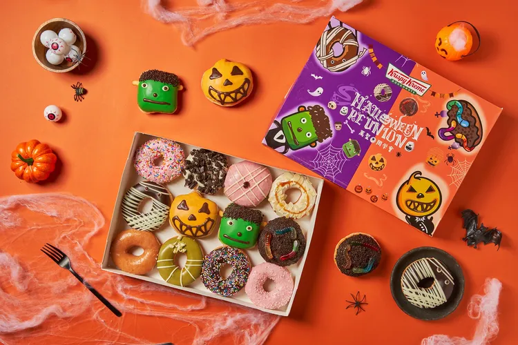 Krispy Kreme萬聖節限定甜甜圈禮盒，售價450元，限站前店。業者提供