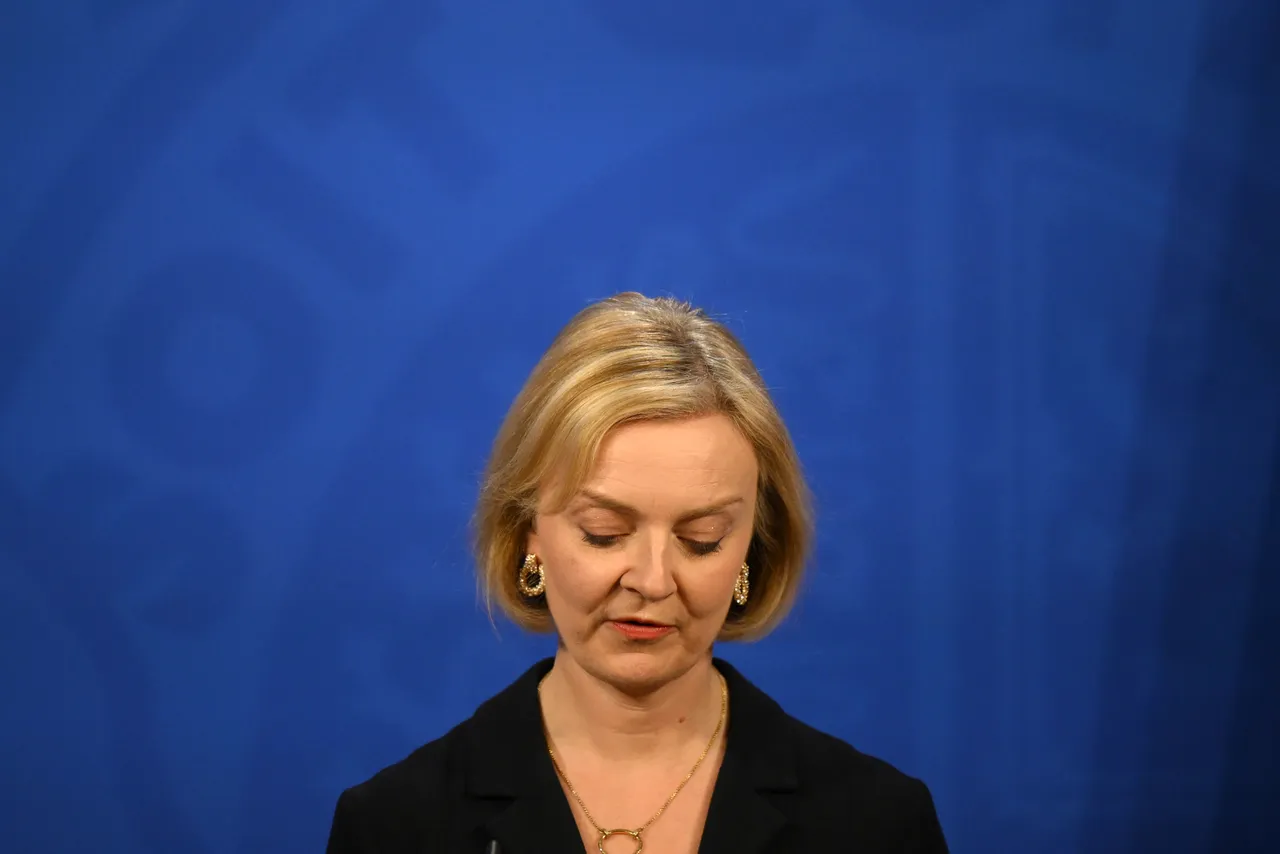英國首相特拉斯難堪的辭職下台。路透社