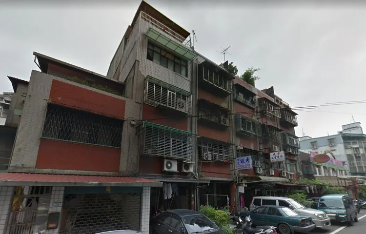 該案改建前為老舊公寓。新北都更處提供