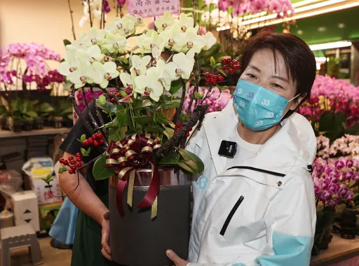 北市三腳督僅「他」缺席同志遊行　拉彩虹票！黃珊珊：20年前就已參加