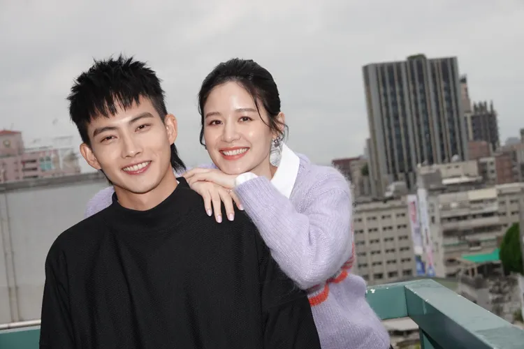 張庭瑚（左）、袁子芸首次合作。陳德興攝