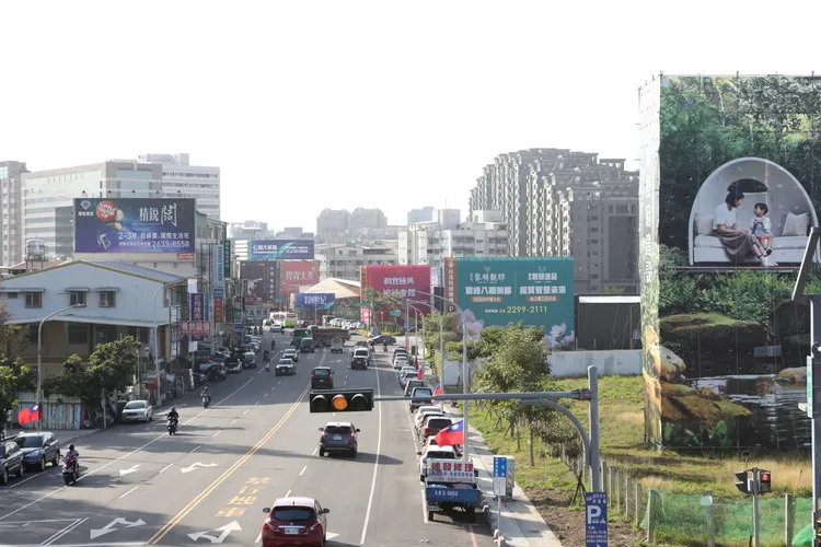 上市櫃及指標建商齊聚水湳特區，成為明年推案重頭戲。王鈞生攝