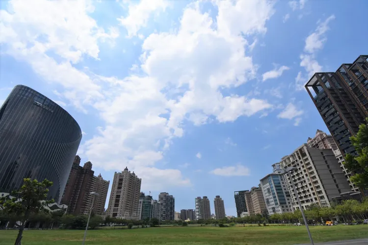 新竹房市漲勢凌厲，帶動社區房價水漲船高。591實價登錄提供