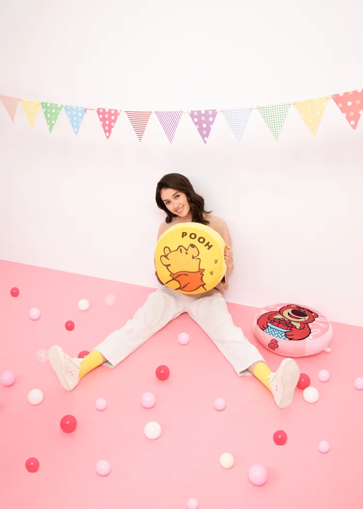 熊軟Q坐墊，原價799元/個，加購價299元/個，11/4起。業者提供。