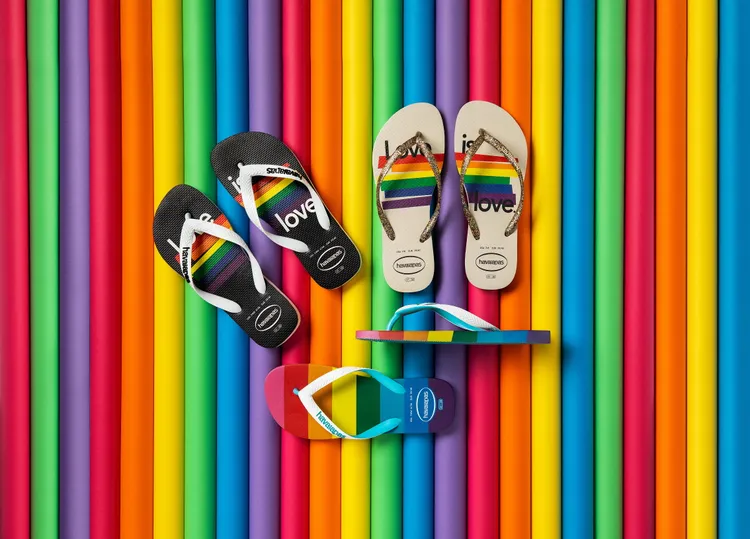 哈瓦仕將捐出Havaianas Pride彩虹系列人字拖的年度銷售淨利7%給ALL OUT國際平權組織。品牌提供