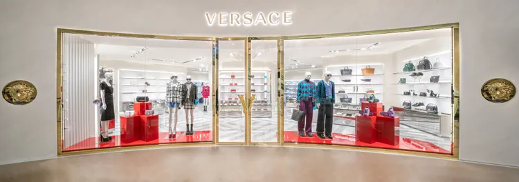 VERSACE台北101專門店改裝重新開幕，今晚熱鬧辦派對慶祝。品牌提供