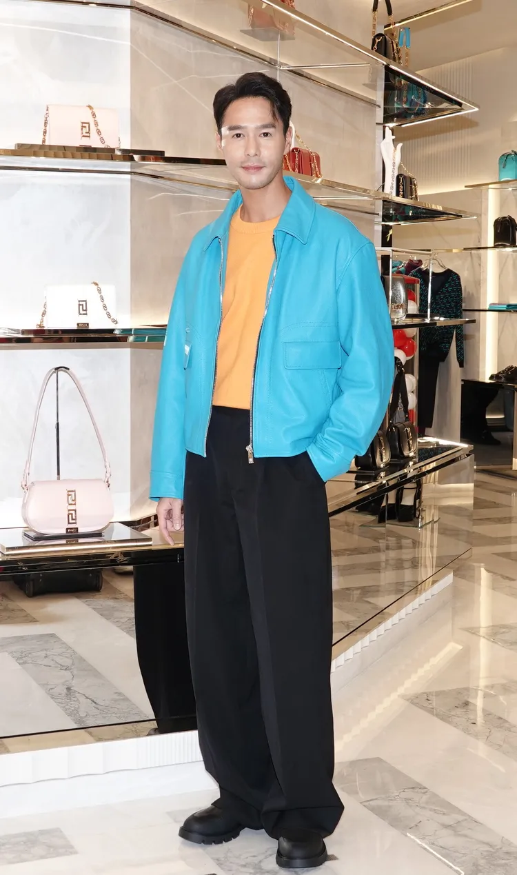 男星丁春誠捧場慶祝VERSACE專賣店展現新風貌。陳德興攝