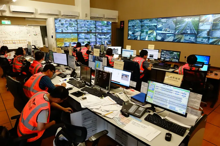 公路總局四區工程處交管中心。資料照片